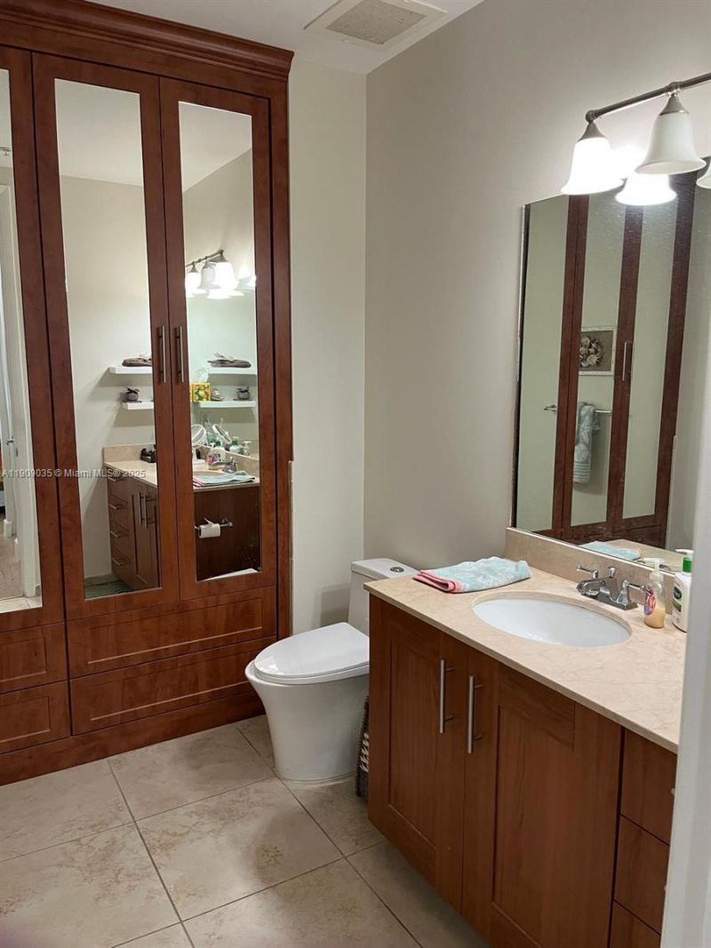 1300 Ponce De Leon Blvd, Unit 1108, Coral Gables, FL 33134 Photo