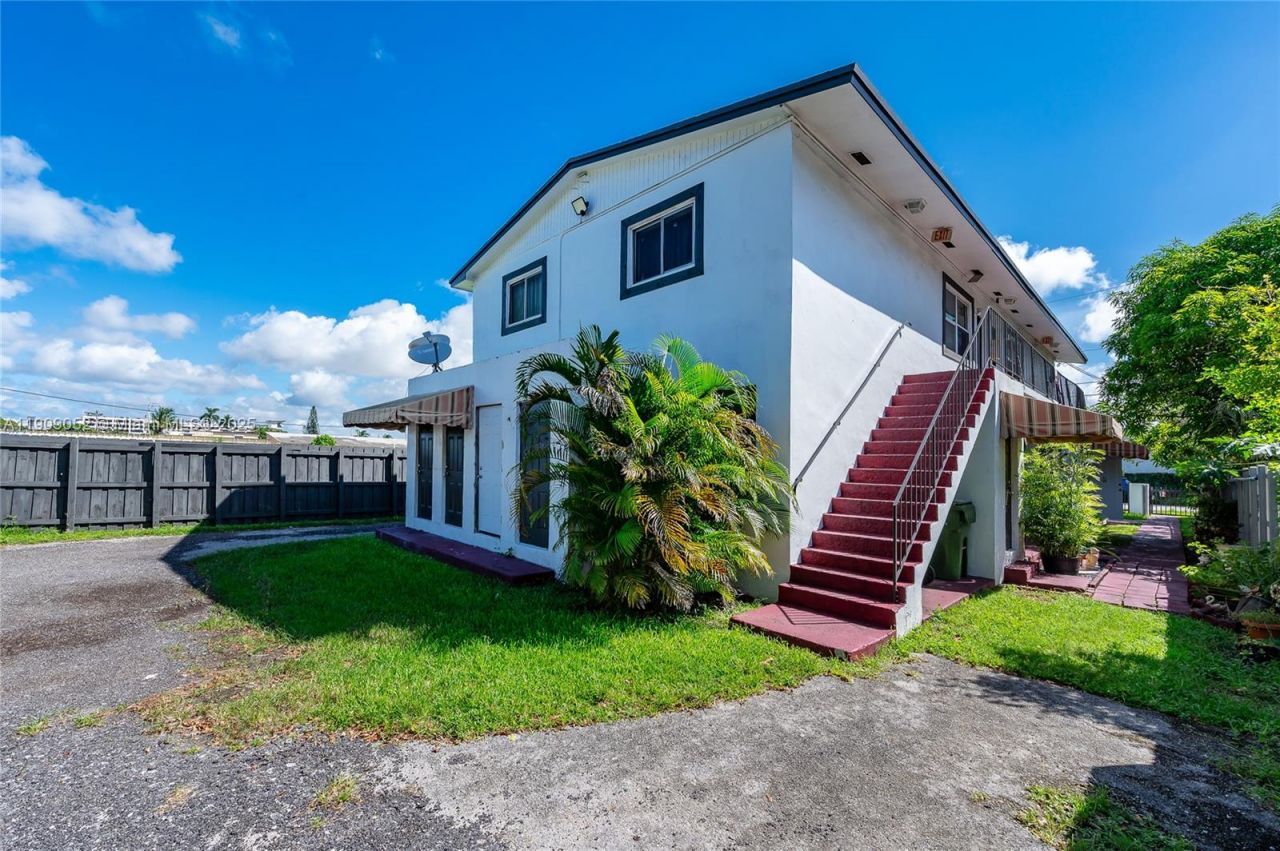 520 SW Krome Ter, Homestead, FL 33030 Photo