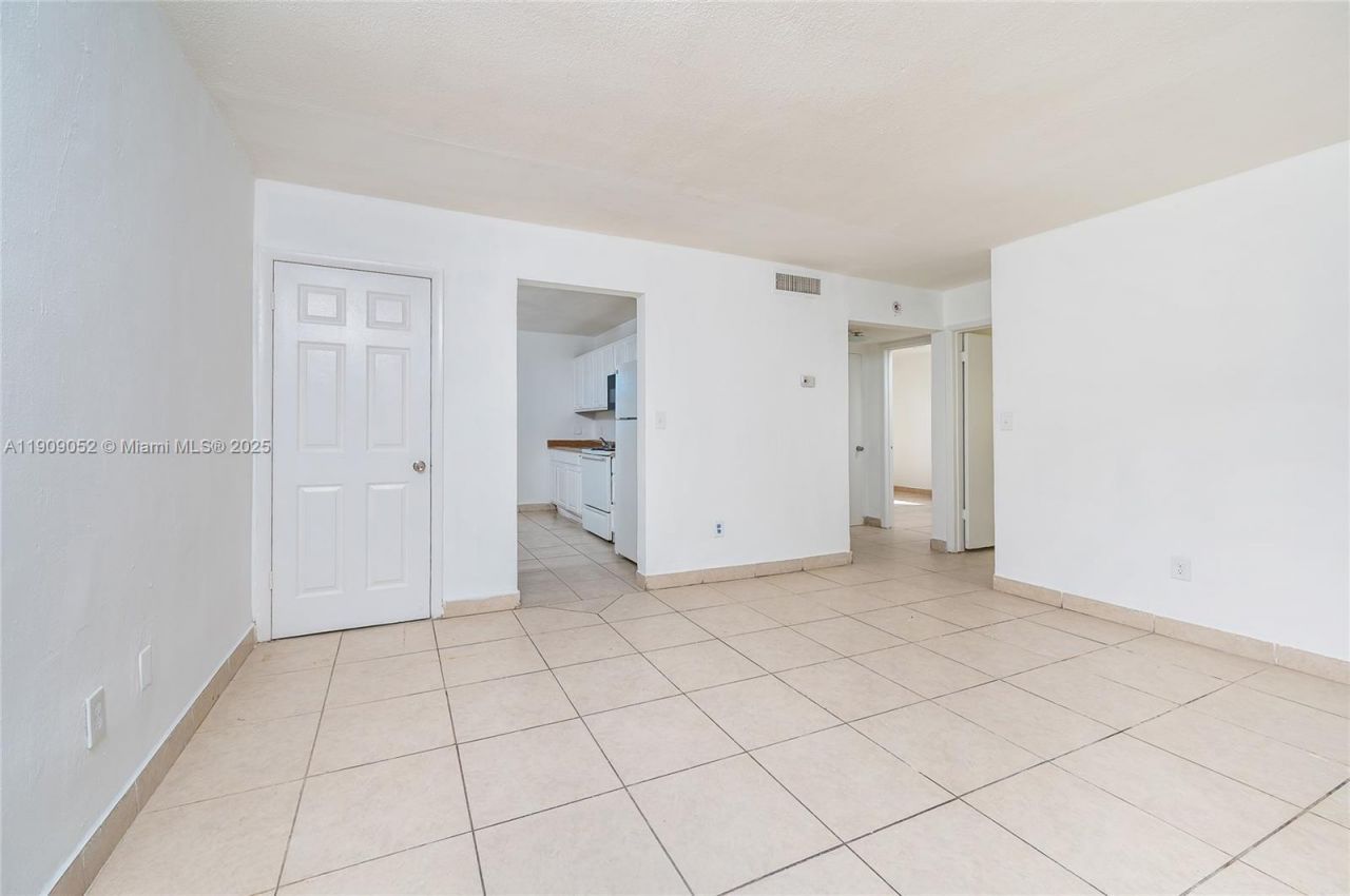 520 SW Krome Ter, Homestead, FL 33030 Photo