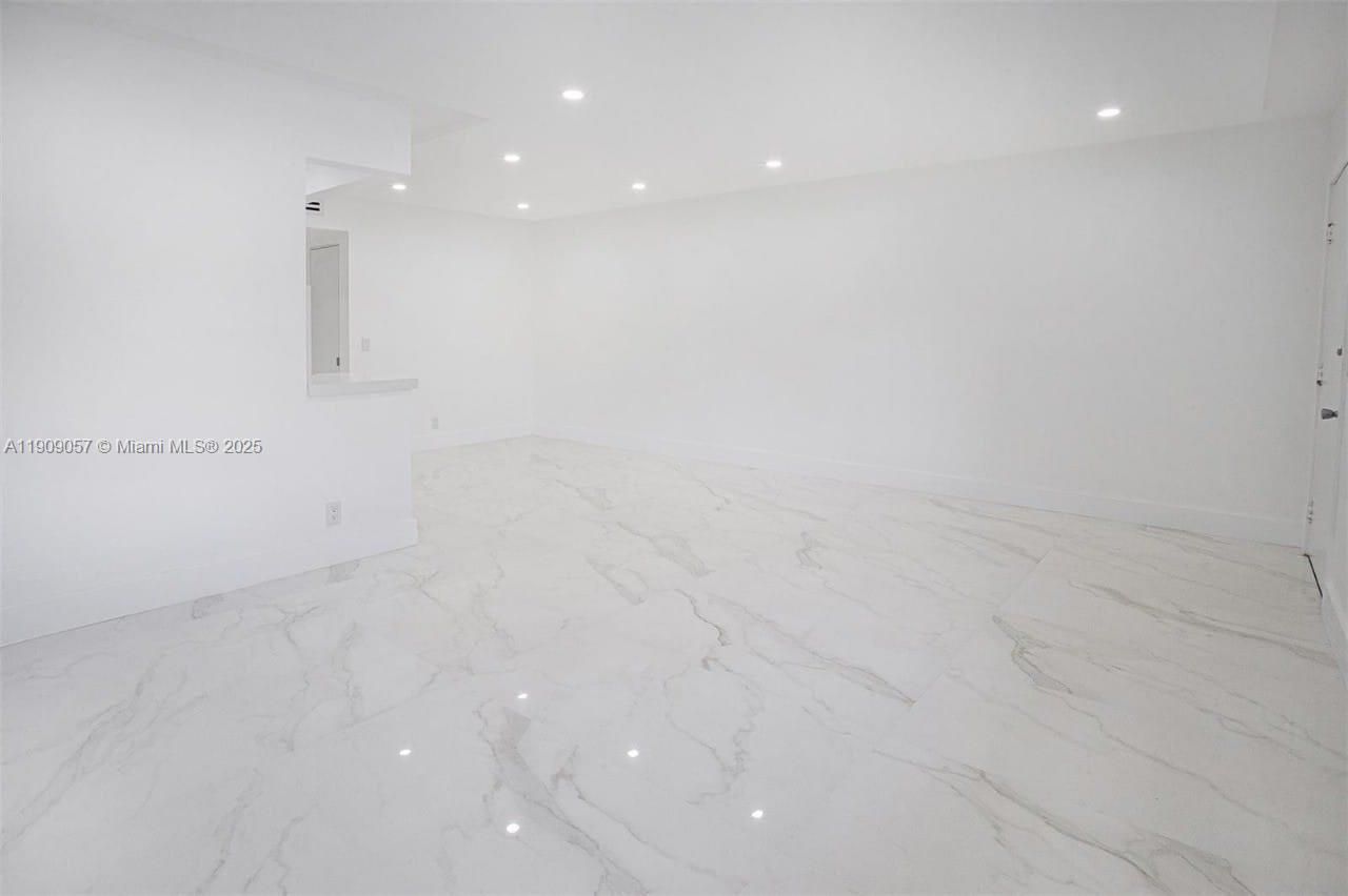 13250 SW 7th Ct, Unit 204L, Pembroke Pines, FL 33027 Photo