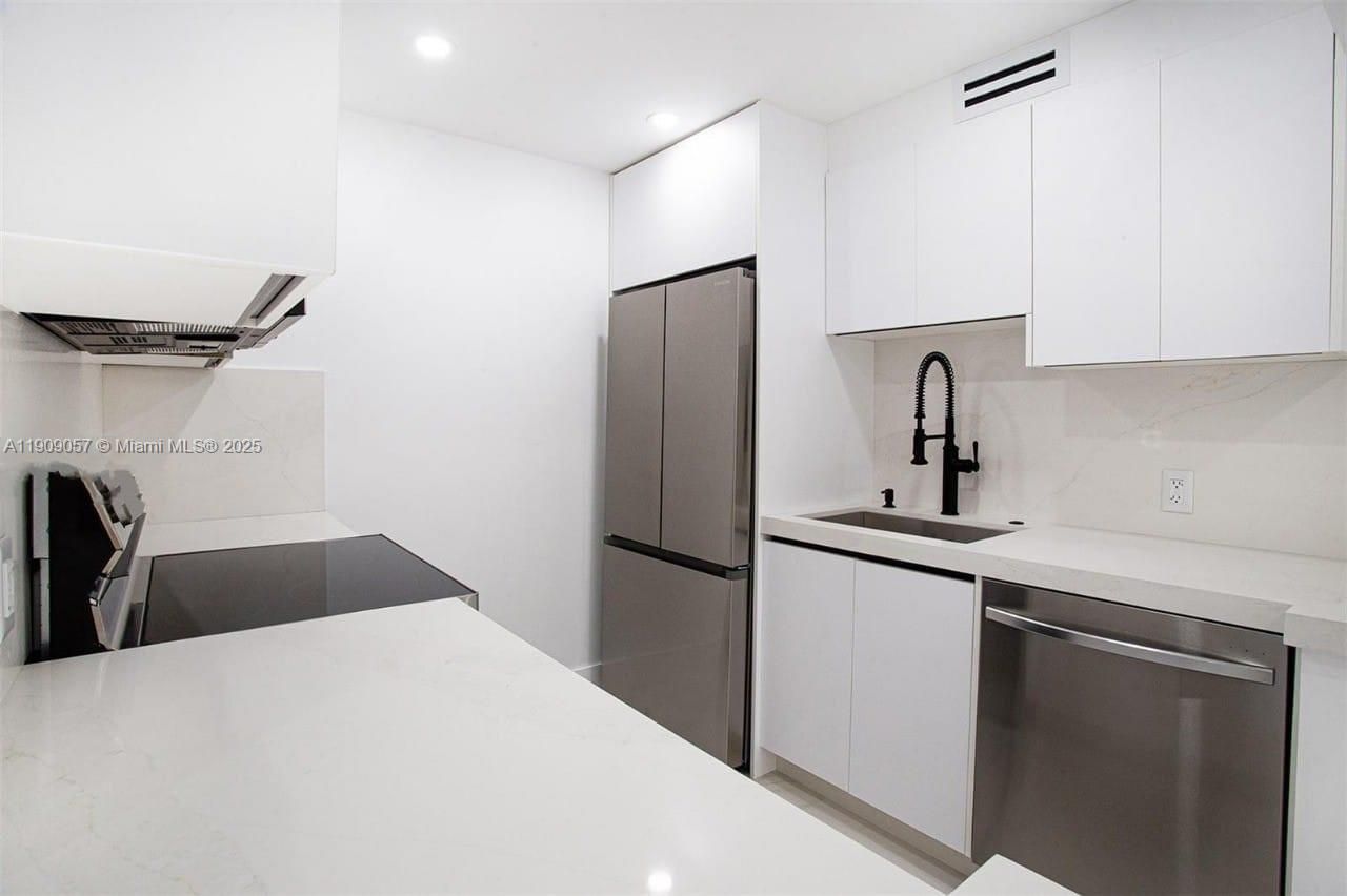 13250 SW 7th Ct, Unit 204L, Pembroke Pines, FL 33027 Photo