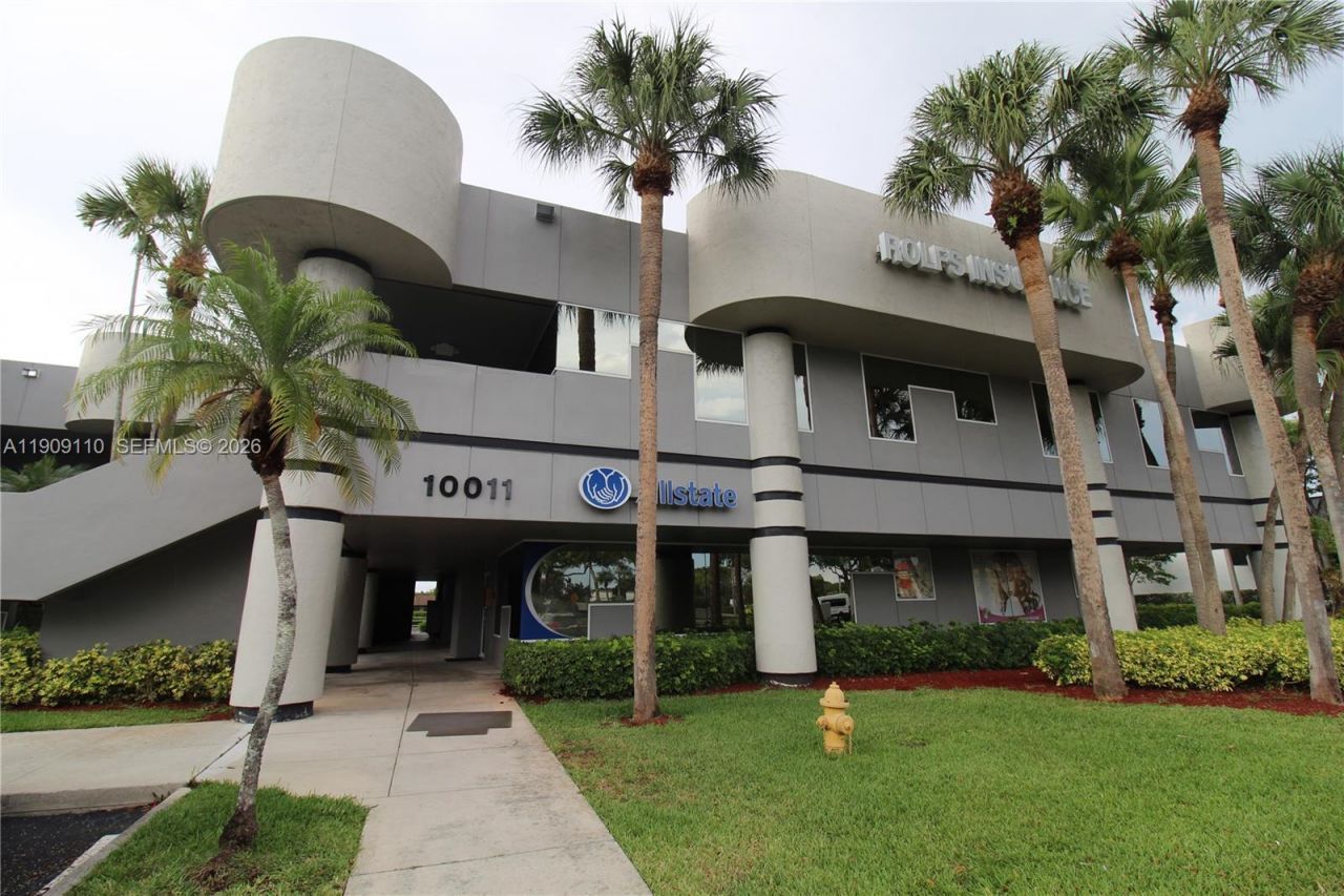 10011 Pines Blvd, Unit 102, Pembroke Pines, FL 33024 Photo