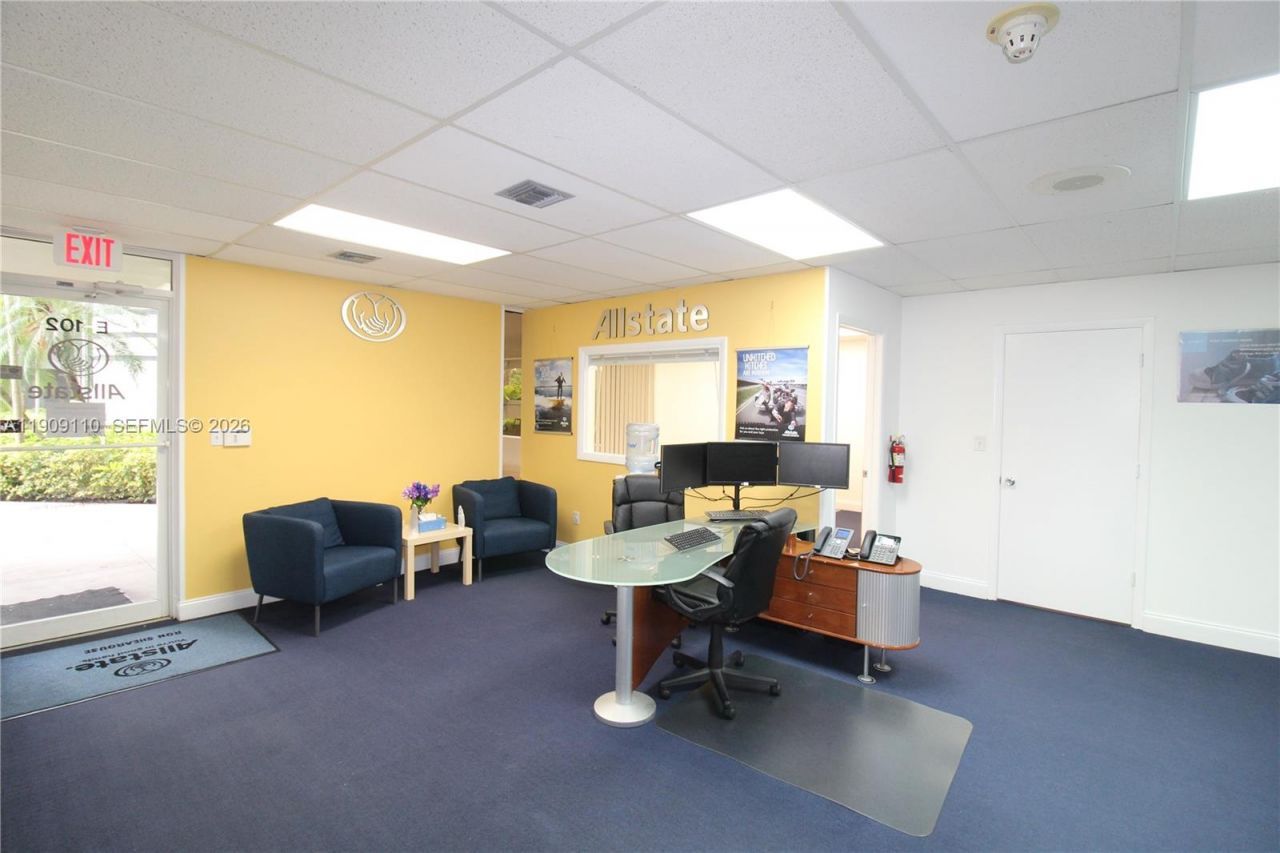 10011 Pines Blvd, Unit 102, Pembroke Pines, FL 33024 Photo