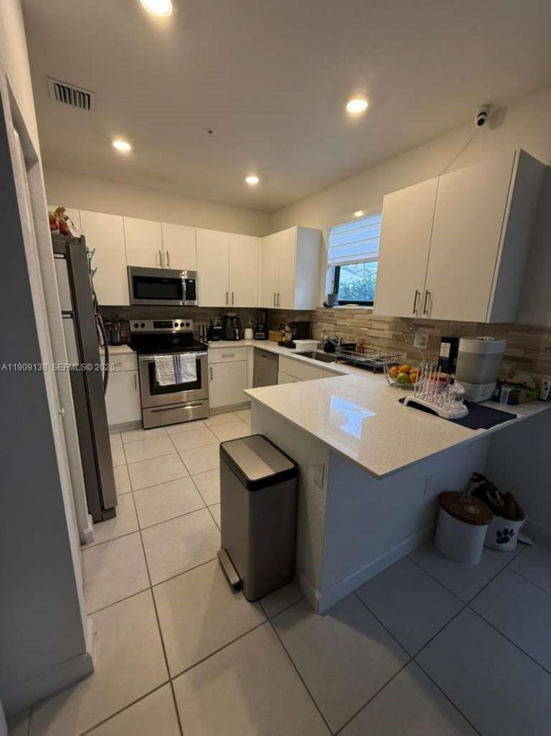 15929 SW 2nd Pl, Pembroke Pines, FL 33027 Photo