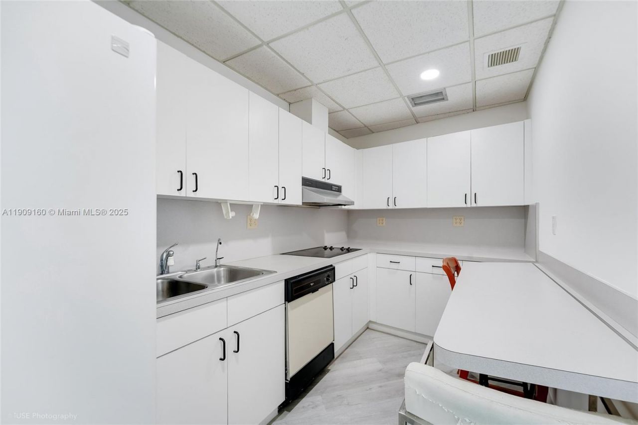 4931 SW 75th Ave, Unit 22, Miami, FL 33155 Photo