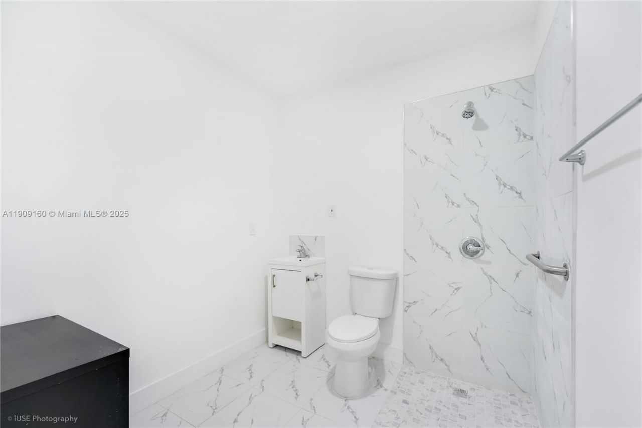 4931 SW 75th Ave, Unit 22, Miami, FL 33155 Photo