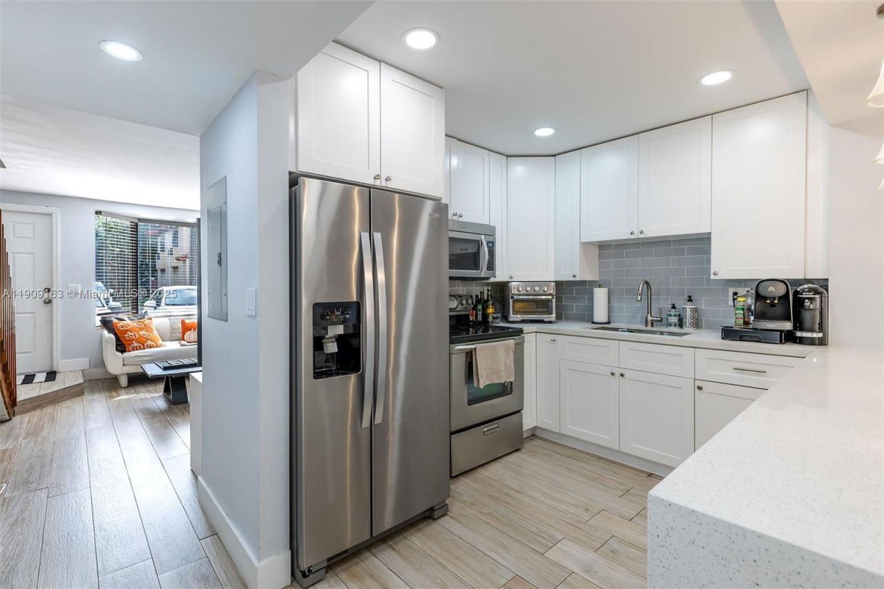 10037 SW 77th Ct, Miami, FL 33156 Photo