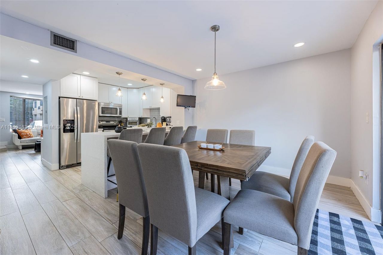 10037 SW 77th Ct, Miami, FL 33156 Photo