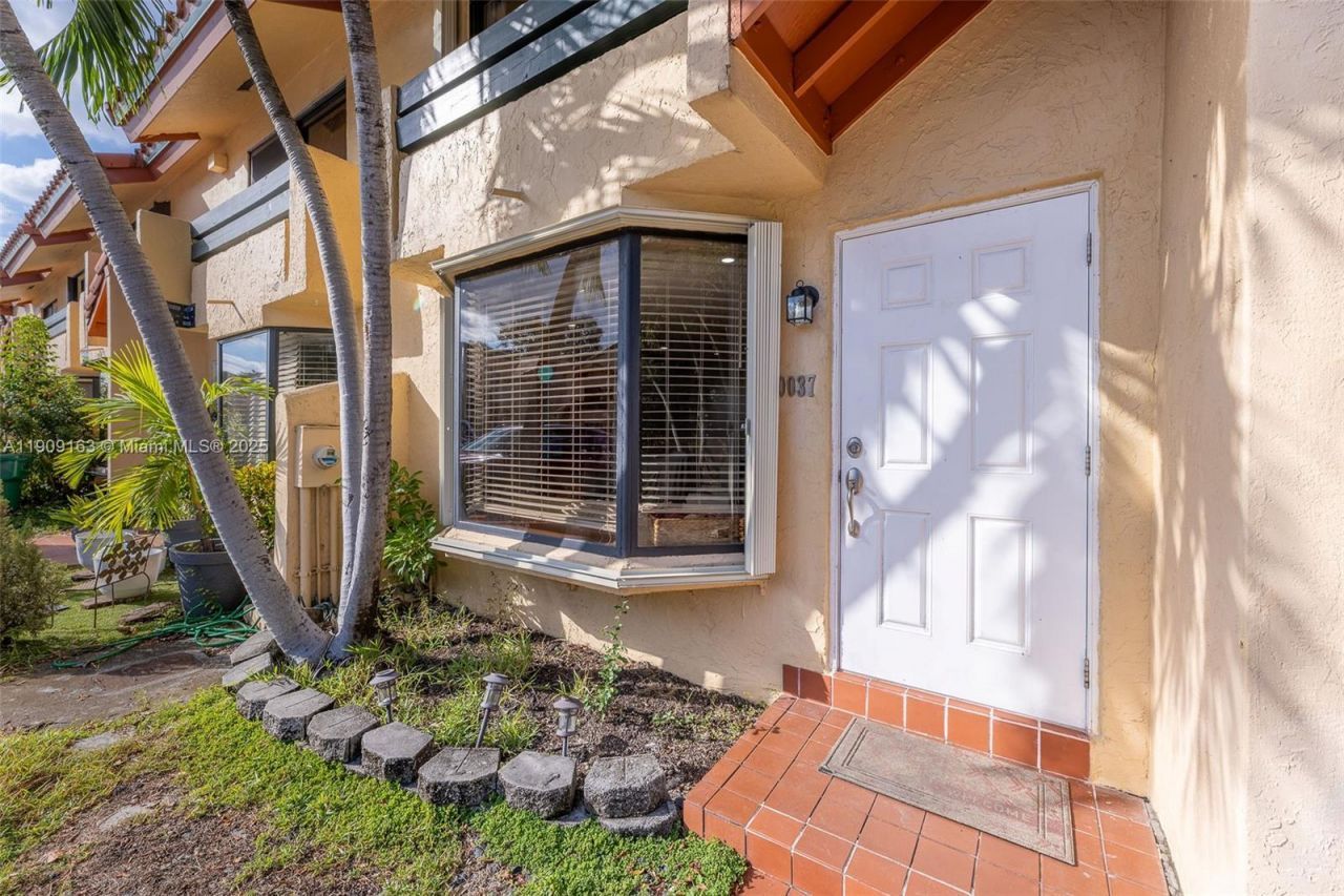 10037 SW 77th Ct, Miami, FL 33156 Photo