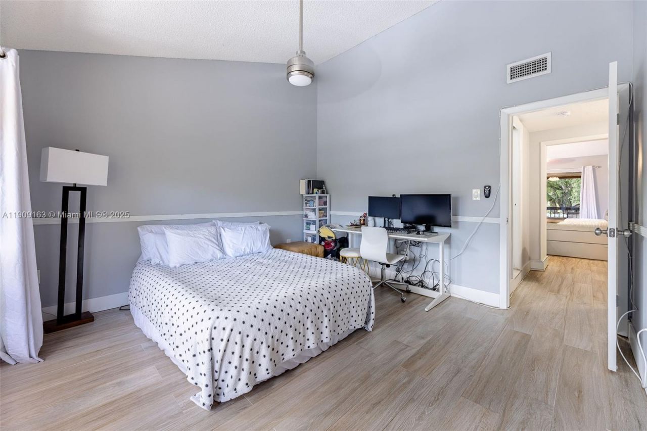 10037 SW 77th Ct, Miami, FL 33156 Photo