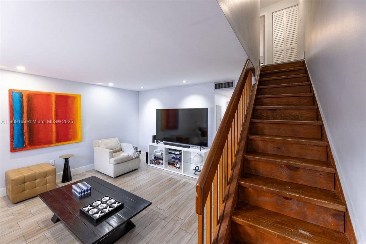 10037 SW 77th Ct, Miami, FL 33156 Photo