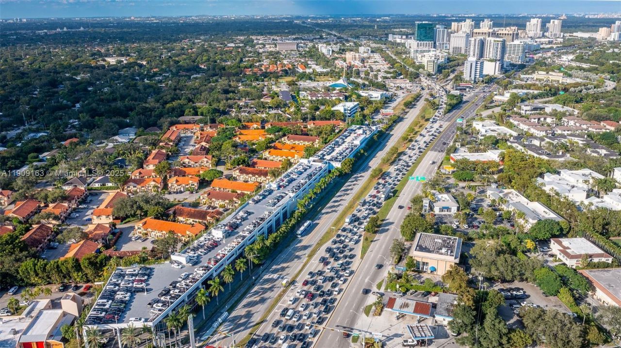 10037 SW 77th Ct, Miami, FL 33156 Photo