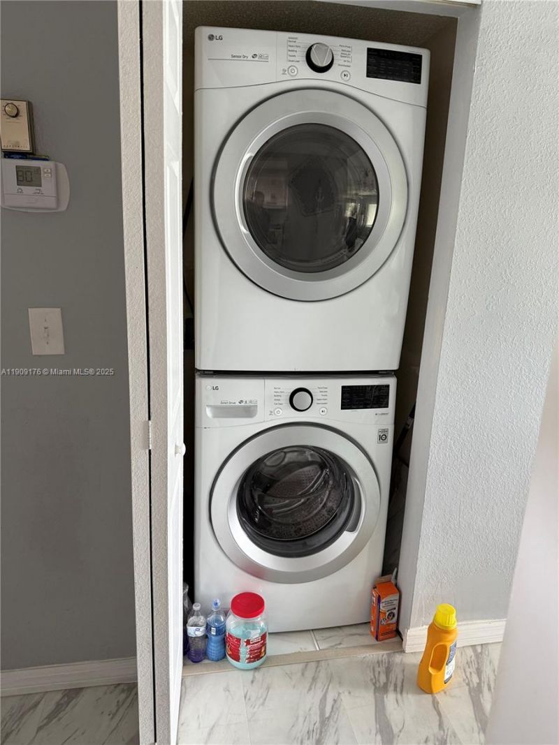 5501 Lakeside Dr, Unit 104, Margate, FL 33063 Photo