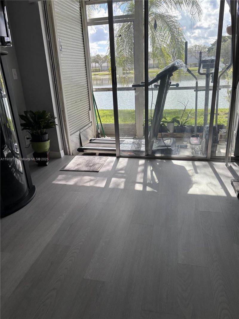 5501 Lakeside Dr, Unit 104, Margate, FL 33063 Photo