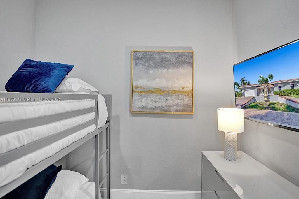 1109 SE 12th St, Deerfield Beach, FL 33441 Photo