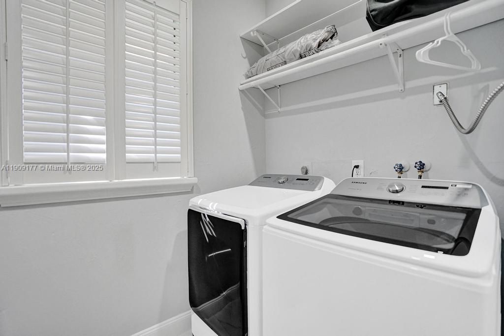 1109 SE 12th St, Deerfield Beach, FL 33441 Photo