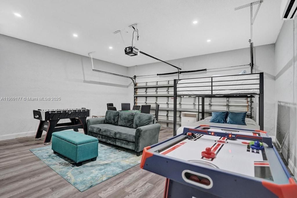 1109 SE 12th St, Deerfield Beach, FL 33441 Photo