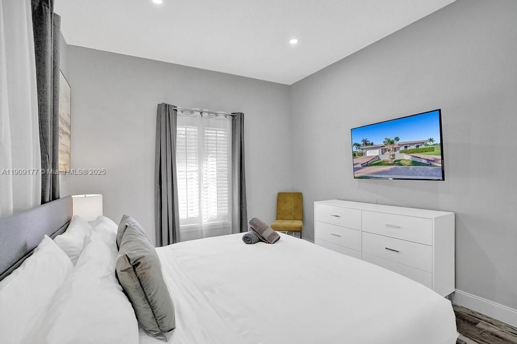 1109 SE 12th St, Deerfield Beach, FL 33441 Photo