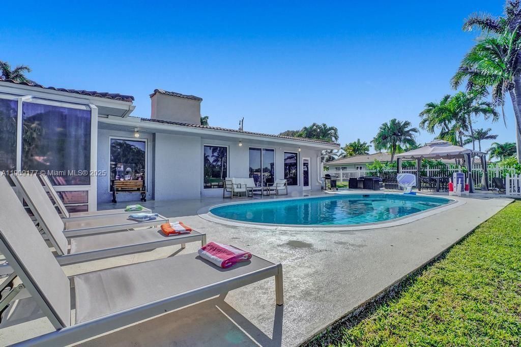 1109 SE 12th St, Deerfield Beach, FL 33441 Photo