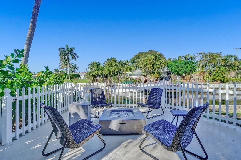 1109 SE 12th St, Deerfield Beach, FL 33441 Photo