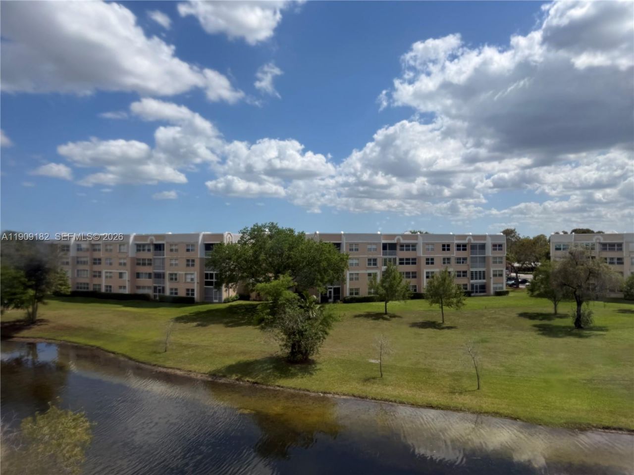 2560 NW 103rd Ave, Unit 402, Sunrise, FL 33322 Photo