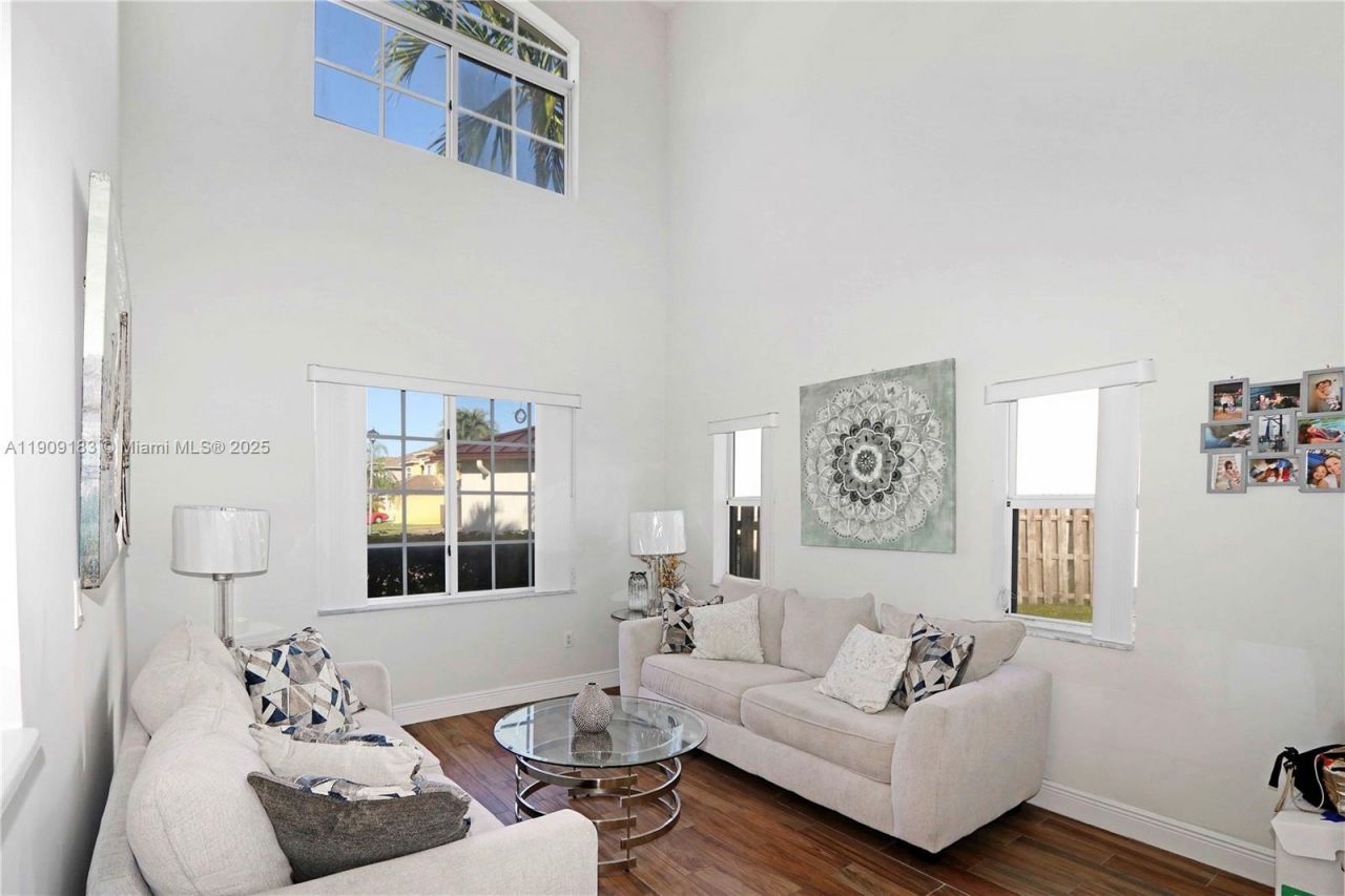 21031 SW 88 Ct, Cutler Bay, FL 33189 Photo