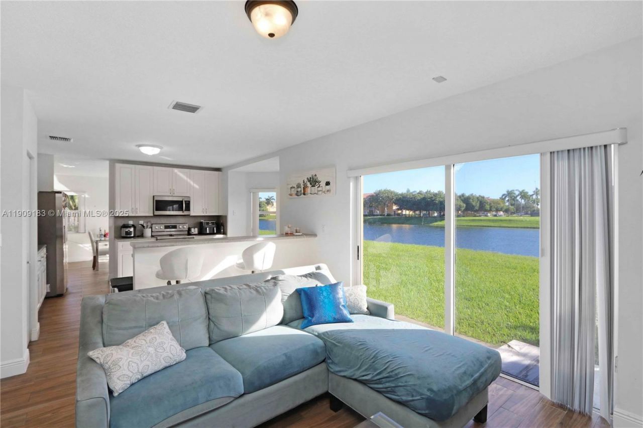 21031 SW 88 Ct, Cutler Bay, FL 33189 Photo