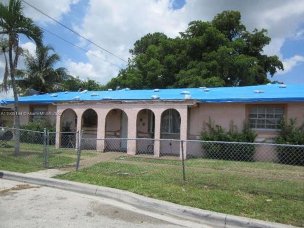 2800 NW 9th Pl, Fort Lauderdale, FL 33311