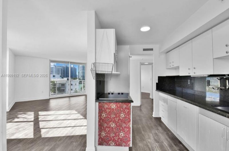 1688 West Ave, Unit 602, Miami Beach, FL 33139 Photo