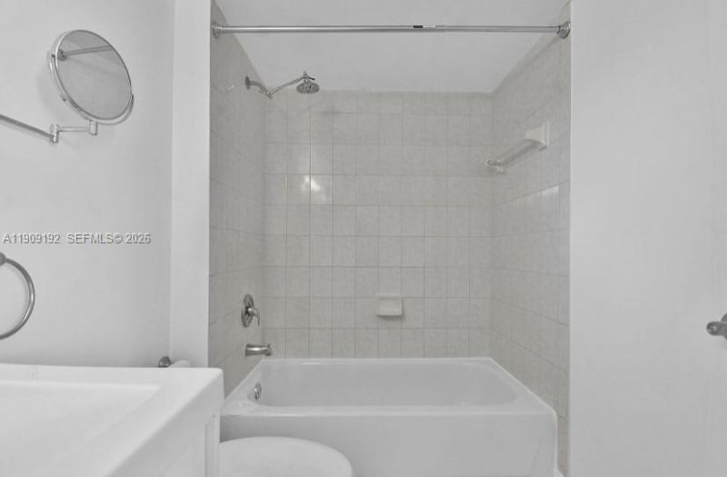 1688 West Ave, Unit 602, Miami Beach, FL 33139 Photo