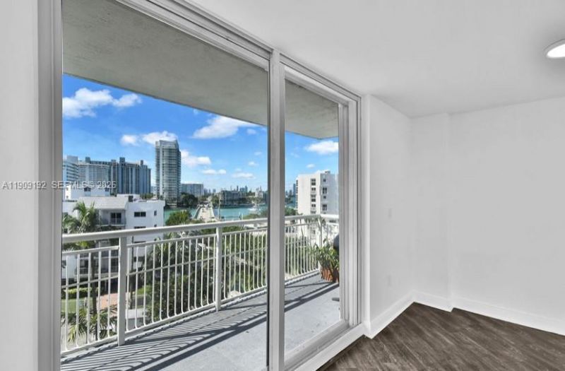 1688 West Ave, Unit 602, Miami Beach, FL 33139 Photo