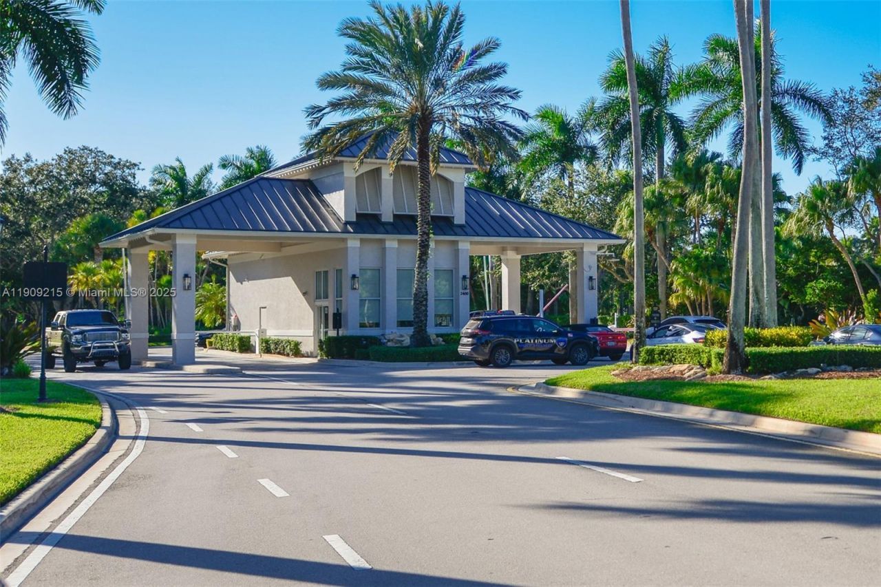 1868 Harbor View Cir, Weston, FL 33327 Photo