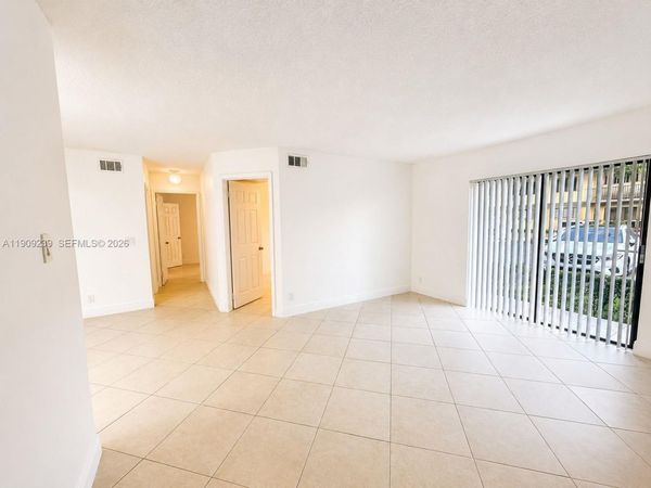 523 Trace Cir, Unit 105, Deerfield Beach, FL 33441