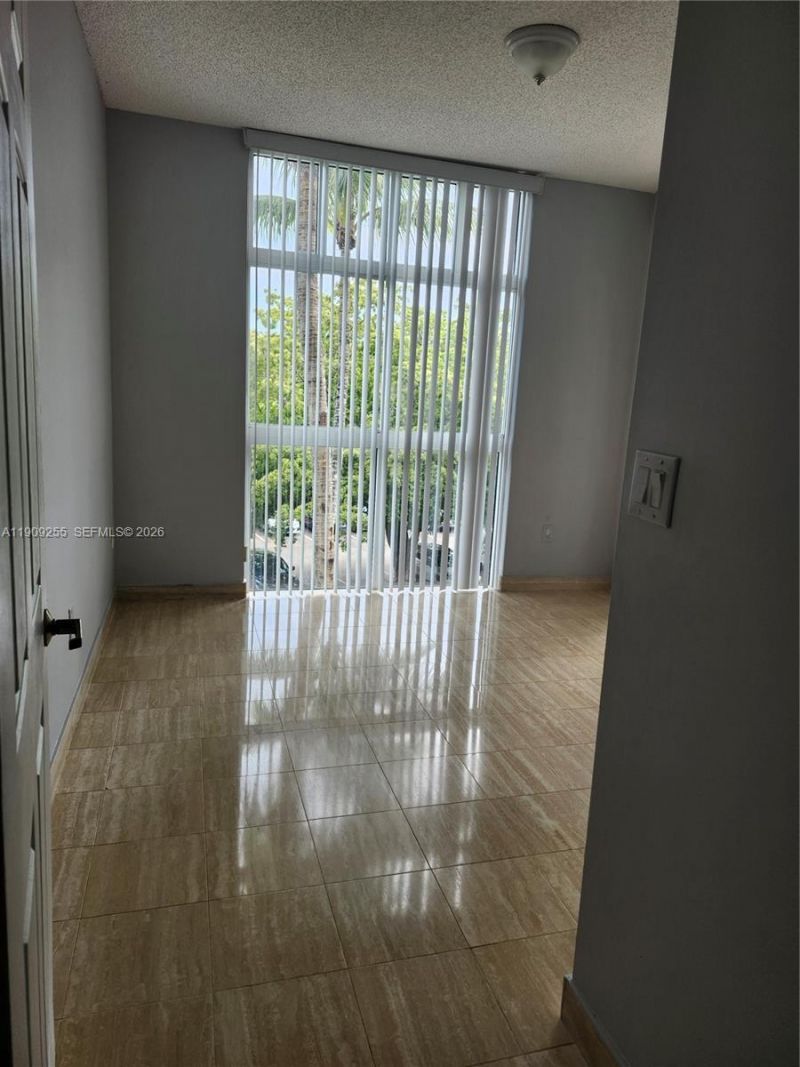 9805 NW 52nd St, Unit 312, Doral, FL 33178 Photo