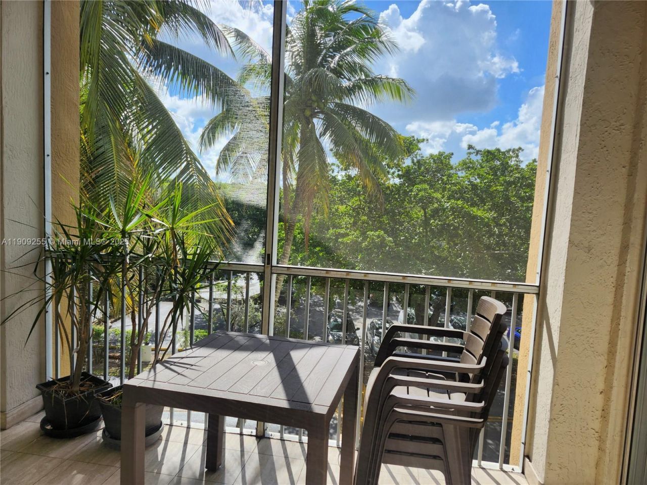 9805 NW 52nd St, Unit 312, Doral, FL 33178 Photo