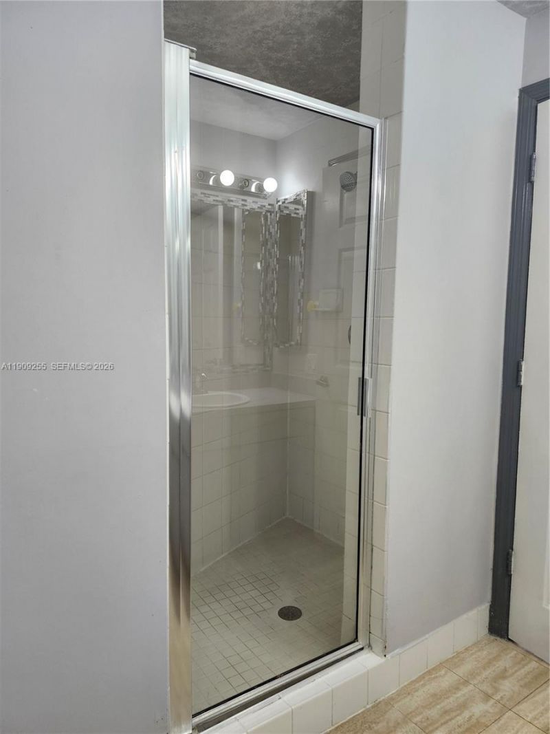 9805 NW 52nd St, Unit 312, Doral, FL 33178 Photo