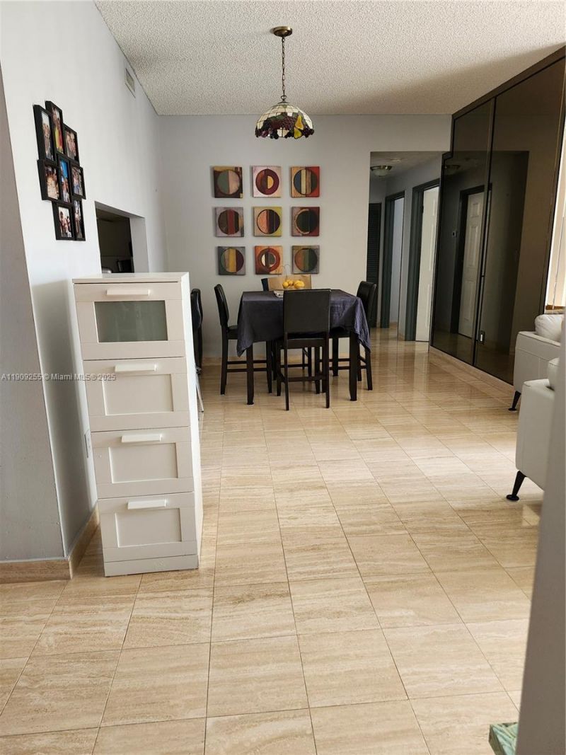 9805 NW 52nd St, Unit 312, Doral, FL 33178 Photo