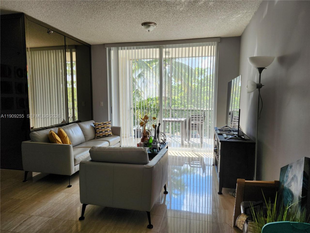 9805 NW 52nd St, Unit 312, Doral, FL 33178 Photo