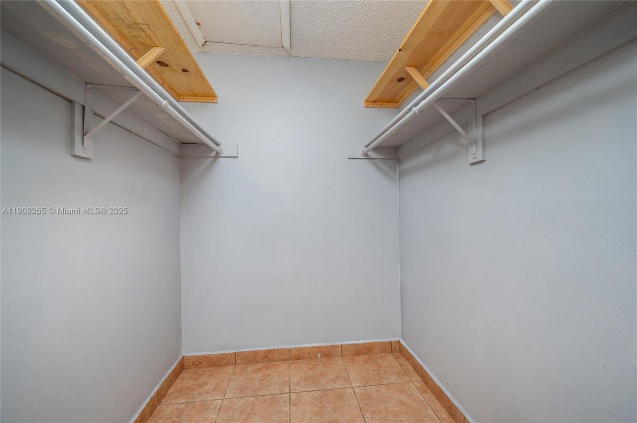 13579 SW 49th Ter, Miami, FL 33175 Photo