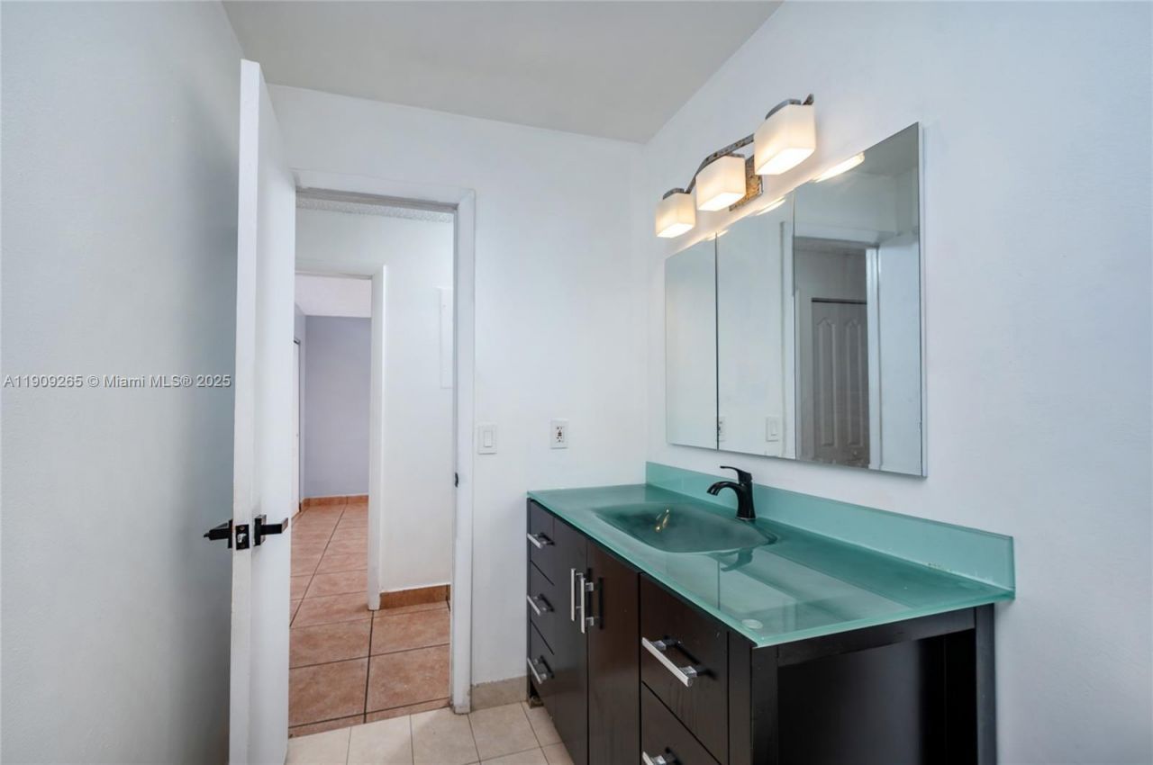 13579 SW 49th Ter, Miami, FL 33175 Photo