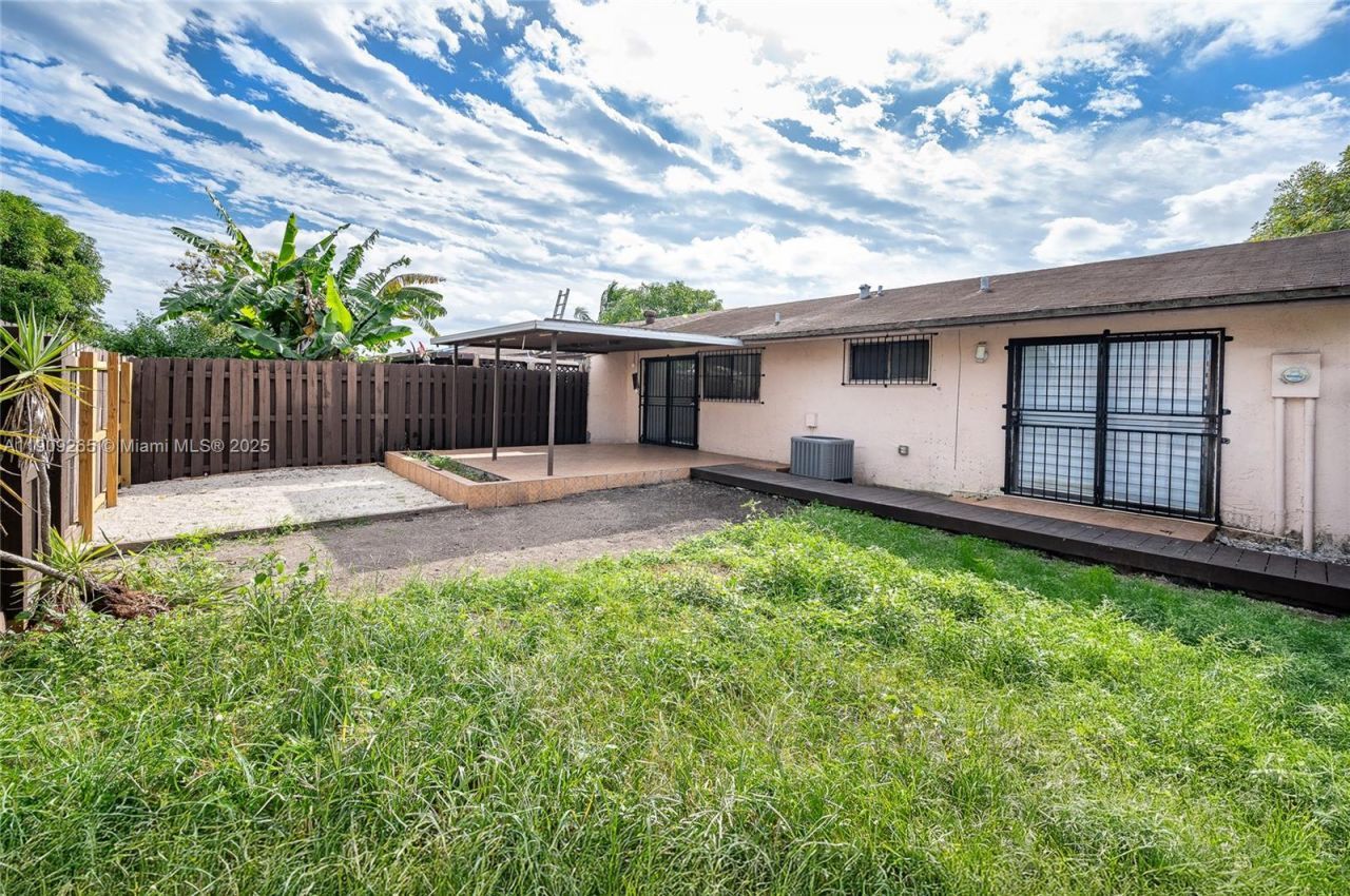 13579 SW 49th Ter, Miami, FL 33175 Photo