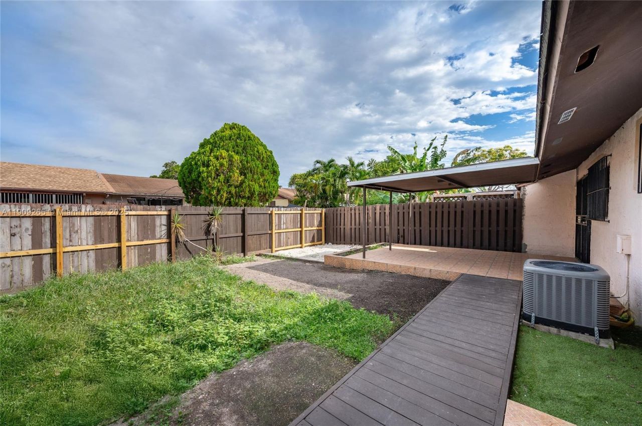 13579 SW 49th Ter, Miami, FL 33175 Photo