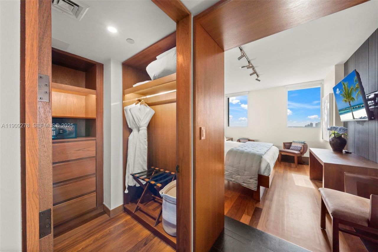 101 20th St, Unit 3202, Miami Beach, FL 33139 Photo