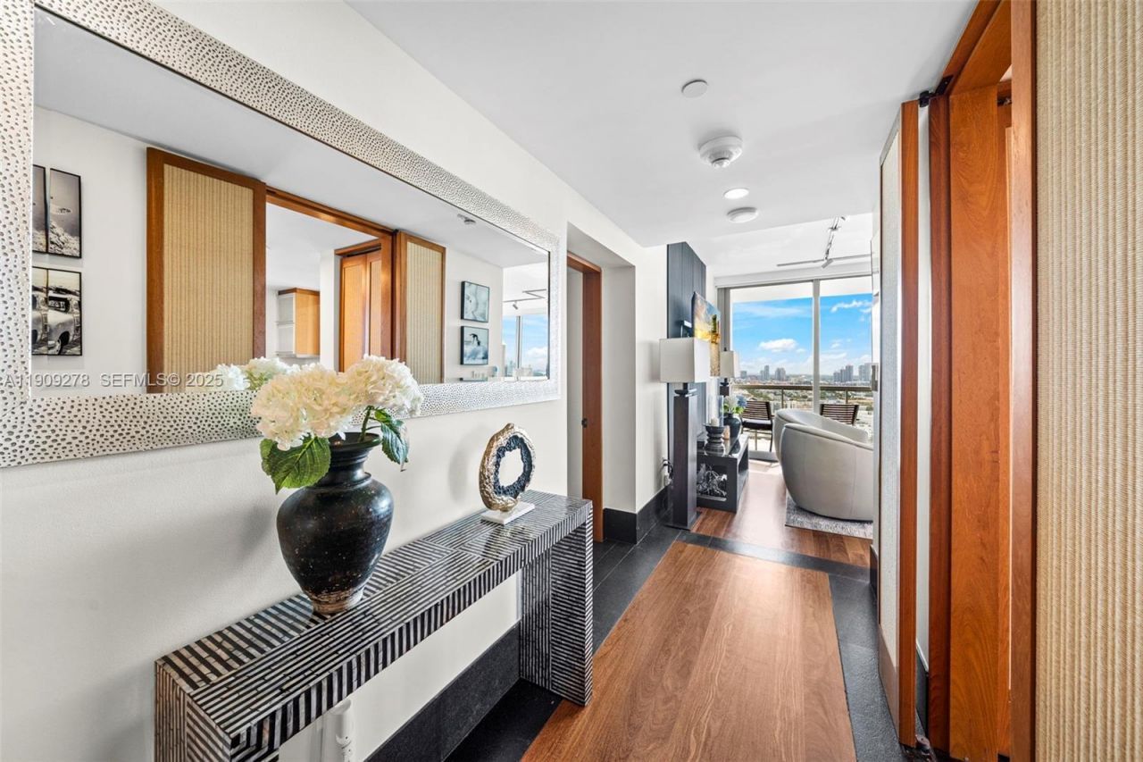 101 20th St, Unit 3202, Miami Beach, FL 33139 Photo