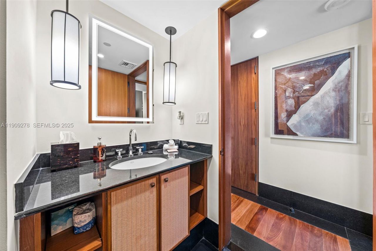 101 20th St, Unit 3202, Miami Beach, FL 33139 Photo