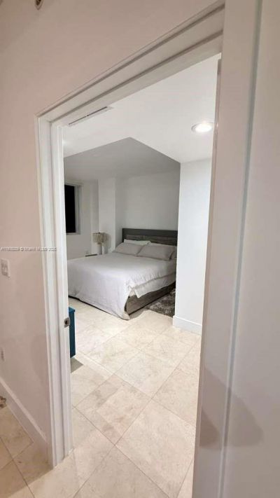 253 NE 2nd St, Unit 1901, Miami, FL 33132 Photo