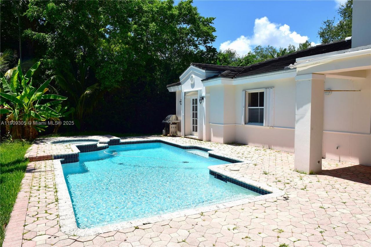 15021 SW 75th Ct, Palmetto Bay, FL 33158 Photo