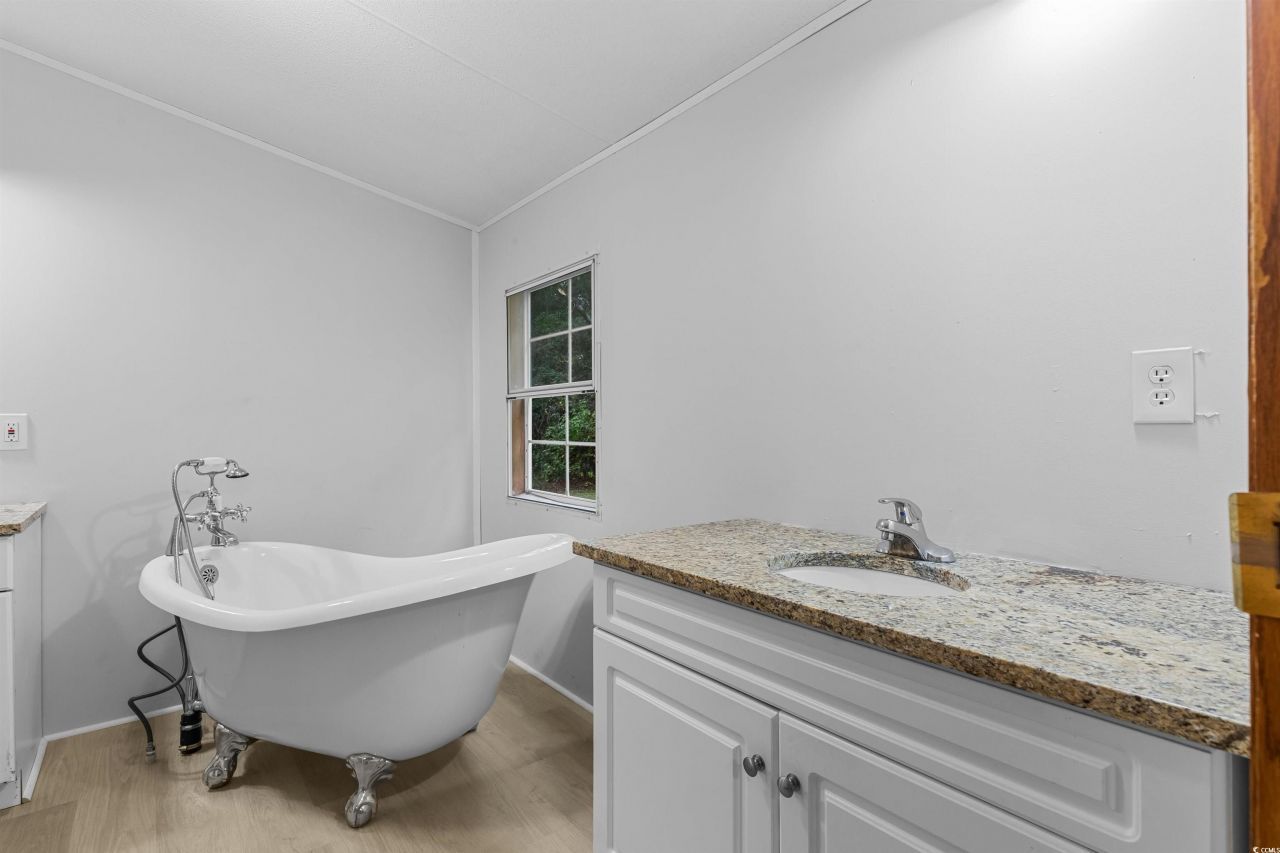 136 Vernon Way Photo 34