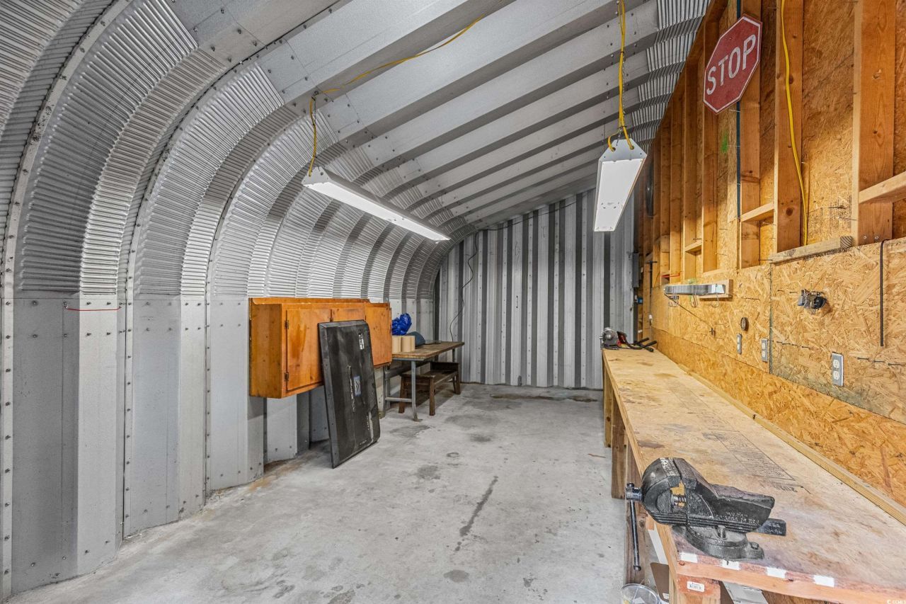 136 Vernon Way Photo 7