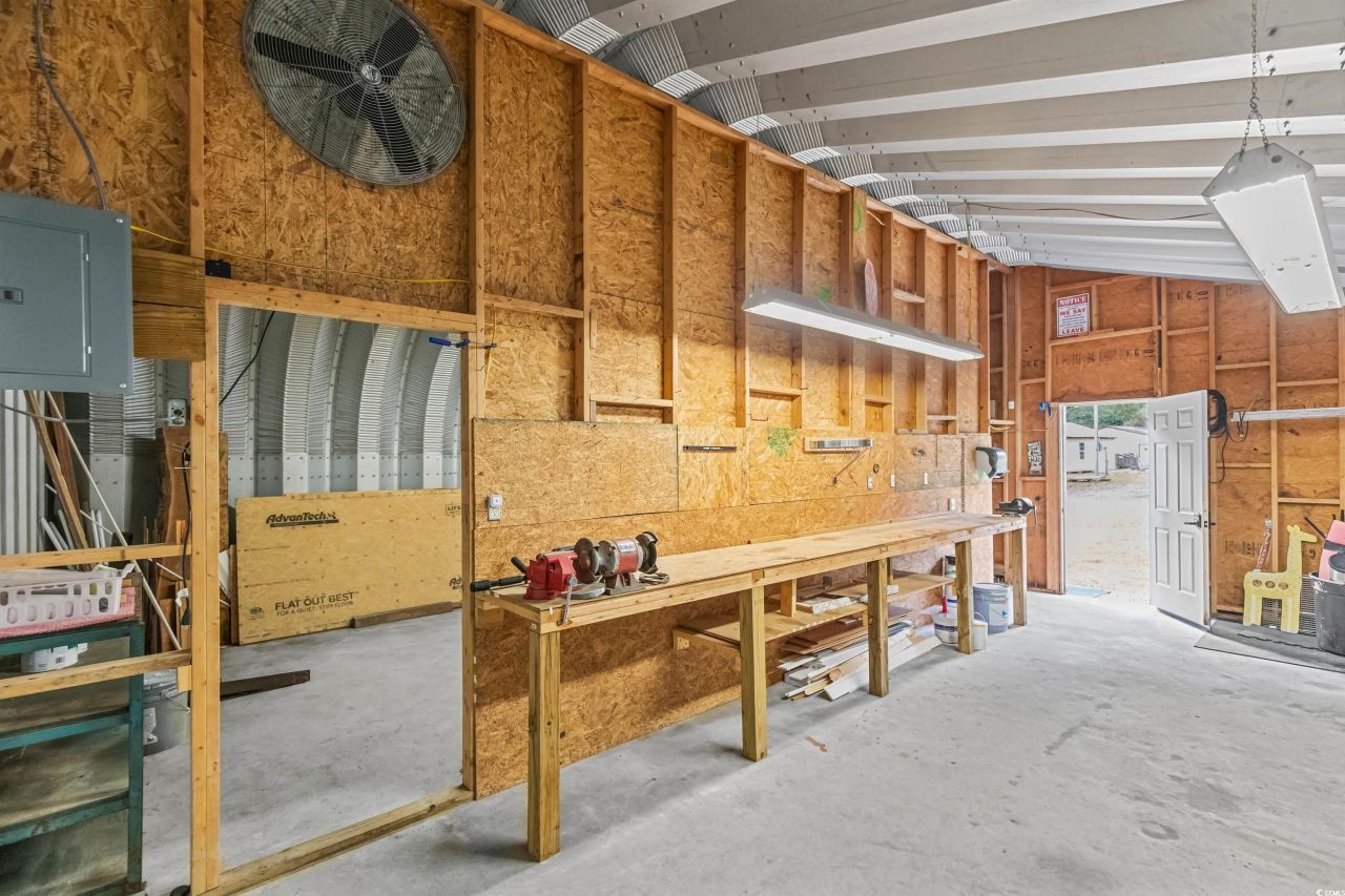 136 Vernon Way Photo 8